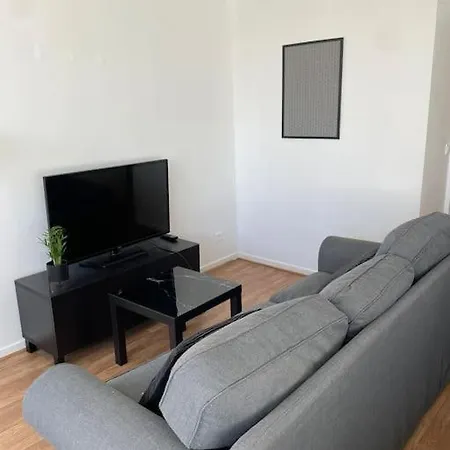 Joli F2 Plein Centre Апартаменты *